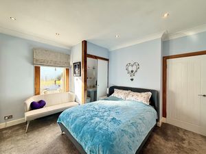 Photo 8- click for photo gallery